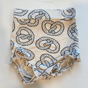 Pretzel spearmint love bloomers